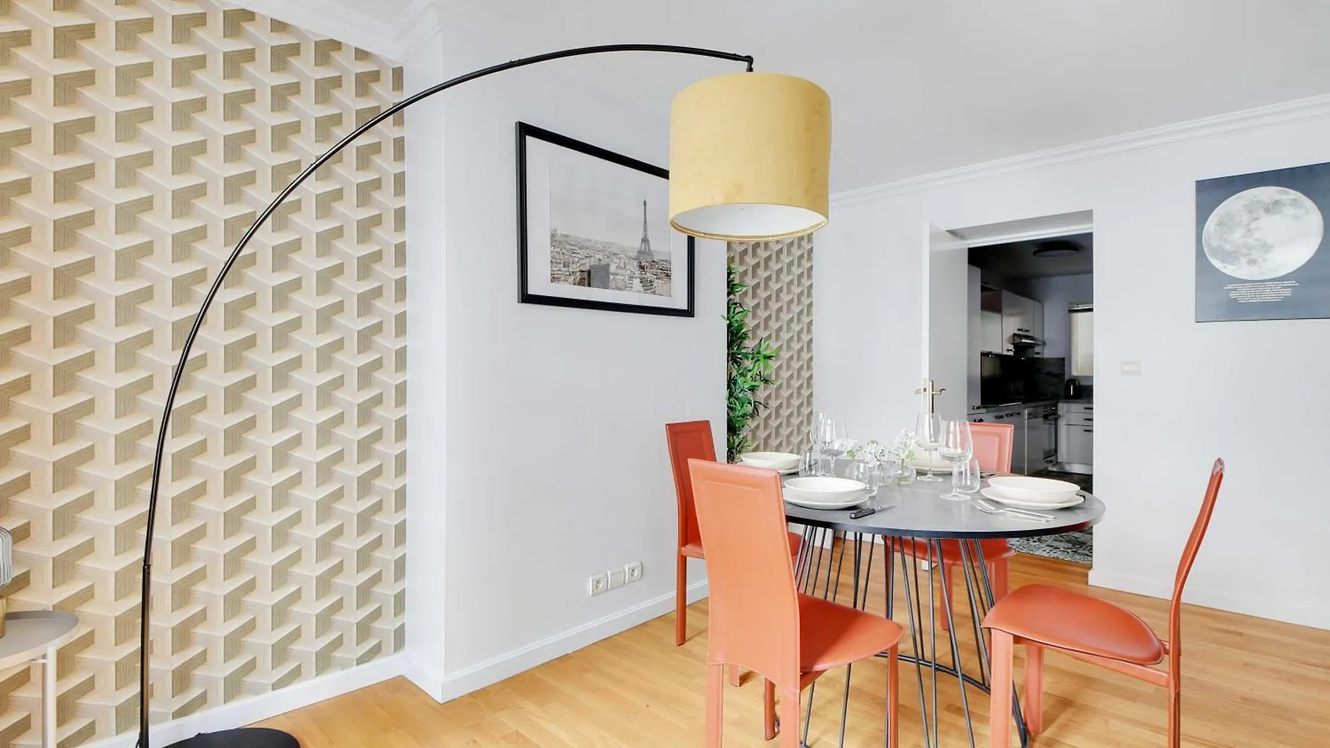 Charming -1br-4p- Arc De Triomphe Apartment Paris